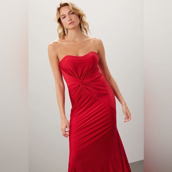 FAVIANA Red Strapless Evening Knot Front Gown size 8 - Picture 4 of 5